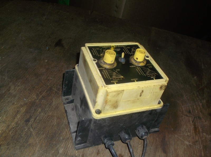 Liquid Metronics 28749-11 Current to Frequency Converter 0.2 Amp *FREE SHIPPING*