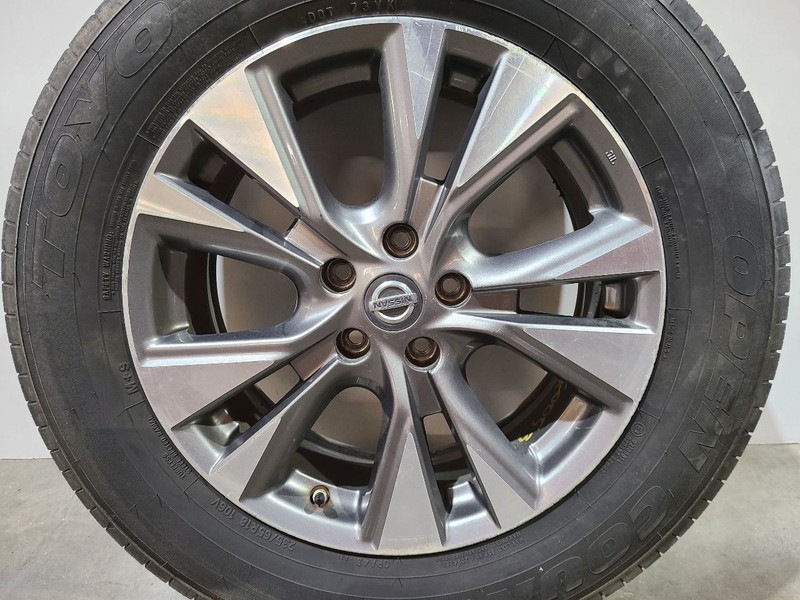 Wheel 18x7-1/2 Alloy Machined Face Painted Pockets Fits 15-18 MURANO 592671