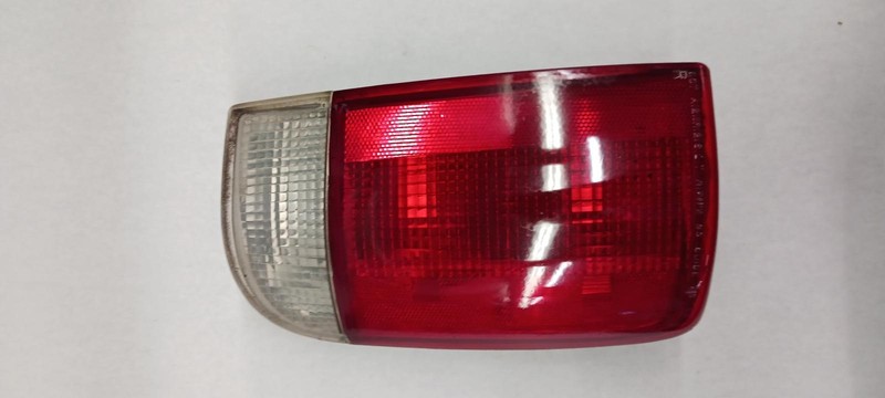 2001 CHEVROLET BLAZER S10 JIMMY S15 Right passenger Taillight OEM 01