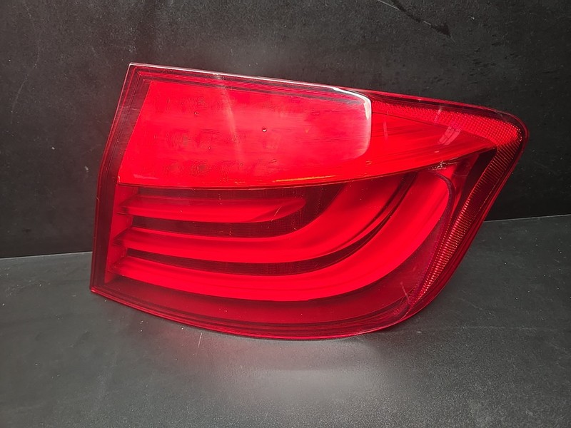 11-13 OEM BMW F10 528 535 550 M5 AH5 Rear Right Passenger Side Outer Tail Light