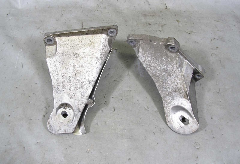 2004-2010 BMW E60 E63 N62 N62TU V8 Engine Motor Mount Support Arm Pair OEM USED