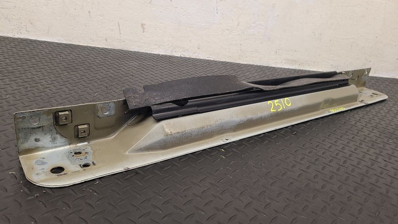97-07 Ford E450SD Upper Core Support Tie Bar OEM F7UZ-16138-AP