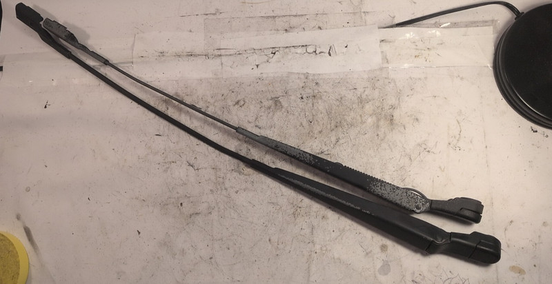 2007 FORD 500 Right Left RH LH Wiper Arms Set OEM