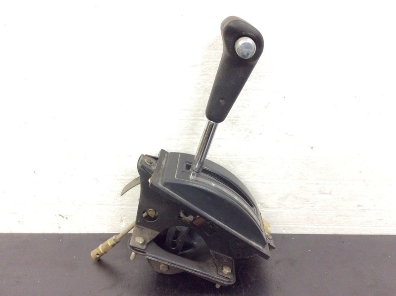 86 87 Integra AT Shifter Floor Shift Selector Gear Change Select Lever Knob OEM