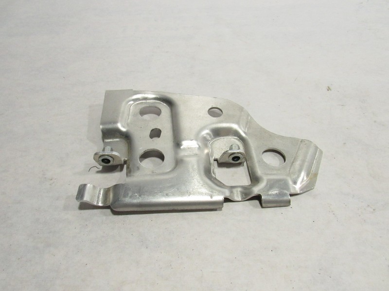 15-19 Ferrari 488 Spider 2017 Rear Right Passenger Mount Support Bracket ;@2