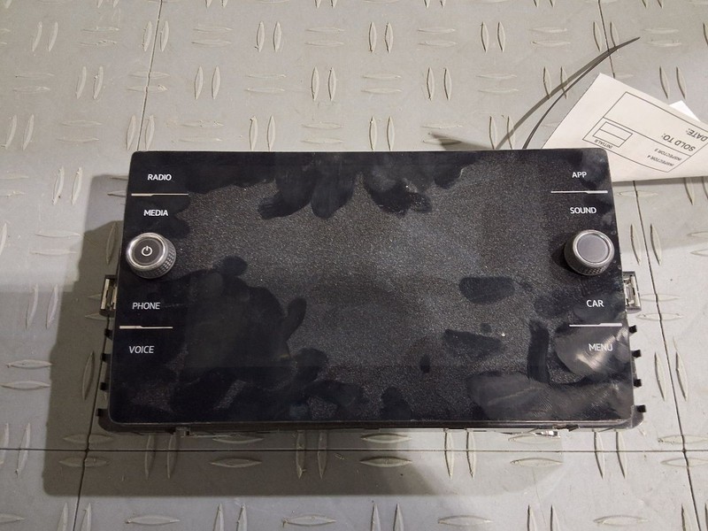 2018-2023 Volkswagen ATLAS Radio Display Screen and Controls w/o Navigation