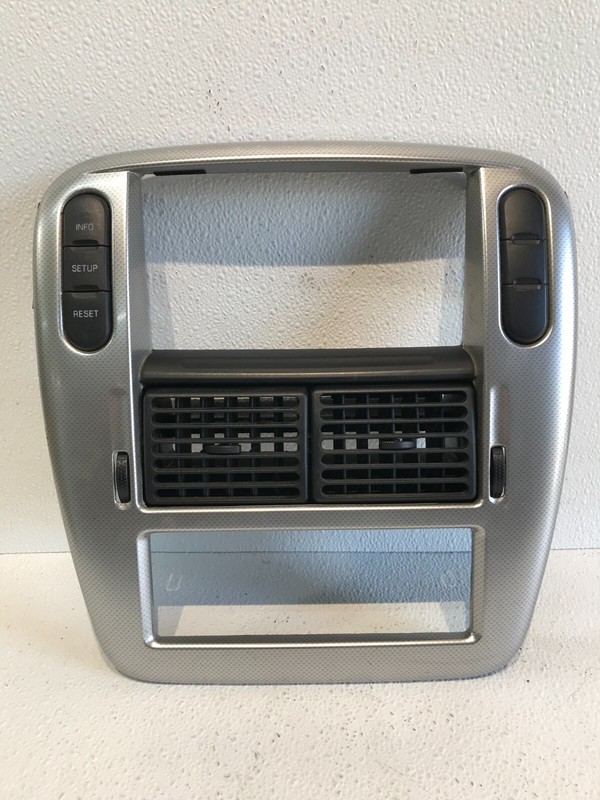 02-05 Explorer Mercury Mountaineer Radio Dash AC Control Climate Bezel Silver