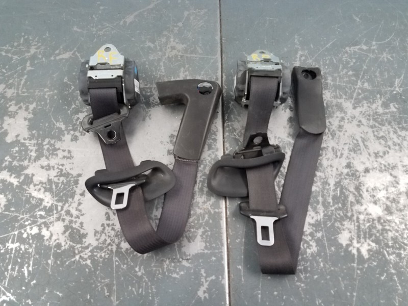 2011 Chevy Corvette C6 Grand Sport Seat Belt Set - Locked #1334 Q4