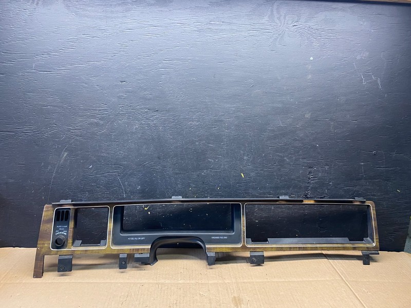 1989 to 1992 LTD Ford Crown Victoria Speedometer Trim Bezel Dash Panel P2089