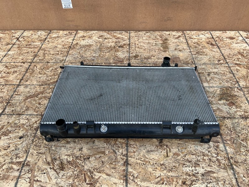 INFINITI Q50 Q60 2016-2022 OEM ENGINE COOLANT COOLING RADIATOR 3.0T V6