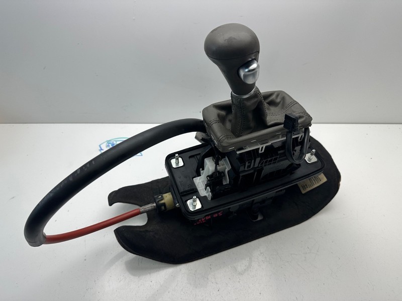 2009-2012 Q5 Audi Transmission Shifter Assembly Gray OEM 8K1713041M