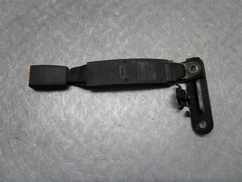 03 04 05 DODGE RAM 1500 2500 3500 FRONT CENTER BUCKLE BLACK OEM 210-01632