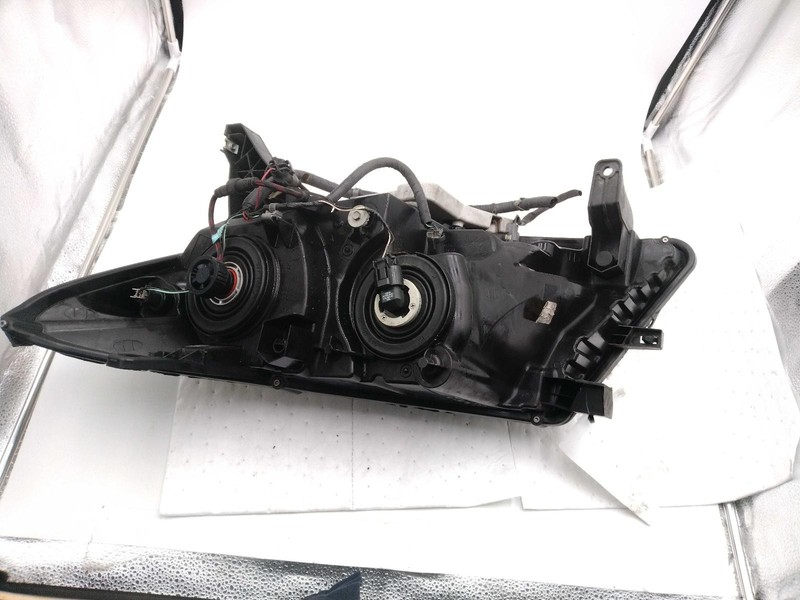 2015 Nissan Pathfinder Right Headlight Assembly - Hazy & Scuffed - OEM 374388