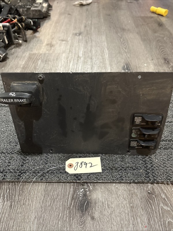 Freightliner Cascadia Switch Panel KM2241 Curved