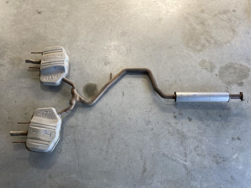 Exhaust Muffler Pipe 3.6L FWD Fits 2010-2015 Buick Lacrosse 77689 *NO SHIPPING*