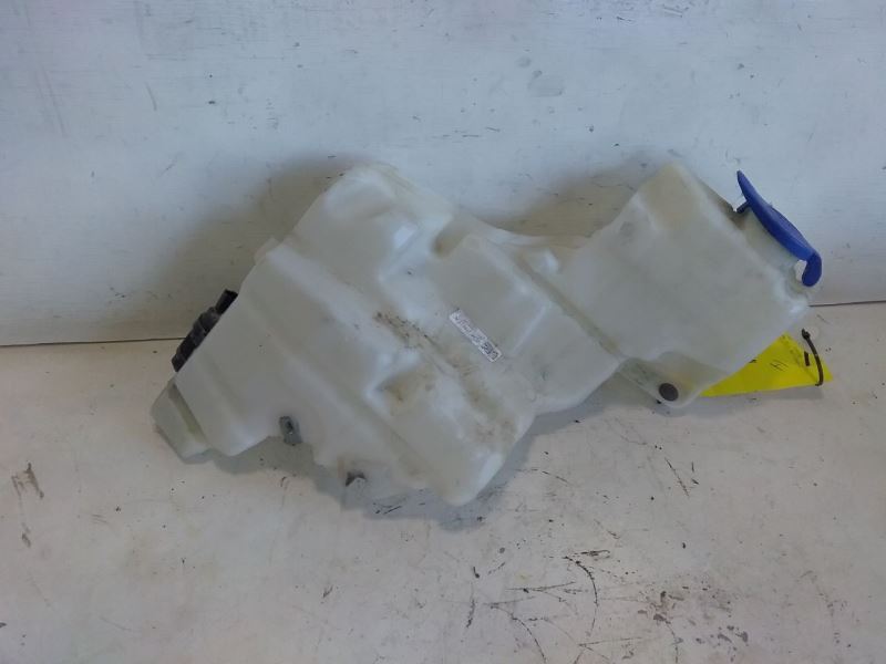 Wash Reservoir Fits 18-20 FORD F150 PICKUP 3333701