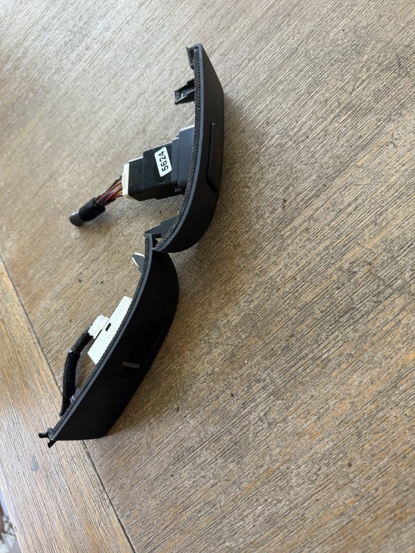 2005-2007 Hyundai Sonata Hazard Light Control& PASSENGERSwitch Bezel Black OEM