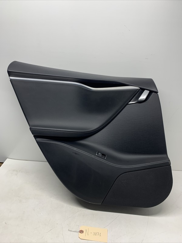 12-20 TESLA MODEL S REAR LEFT DRIVER SIDE DOOR PANEL BLACK DOOR PANEL 3871 C1