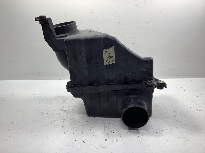 03-05 Honda Pilot Air Cleaner Filter & Case Set 17245-PGK-A00 OEM