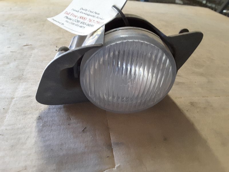 99 00 01 GALANT L. CORNER/PARK LIGHT FOG/DRIVING BUMPER 67084