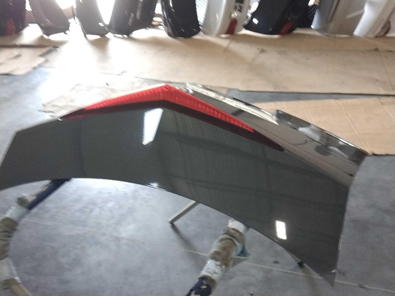 2014 Cadillac CTS Deck Lid Trunk Lid Grey OEM Used BENT CORNER 19091