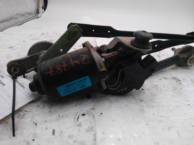 2013 Hyundai Elantra Wiper Motor OEM 98110A5000 Silver 117k Miles
