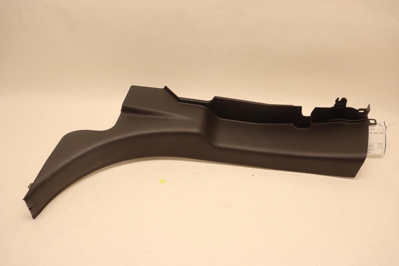 2014-2018 CHEVY SILVERADO 1500 REAR LEFT SIDE LOWER C PILLAR TRIM COVER OEM