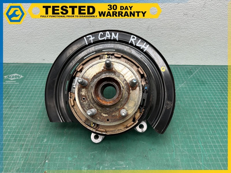 17-24 Chevrolet Camaro SS REAR LEFT SPINDLE KNUCKLE With WHEEL HUB OEM