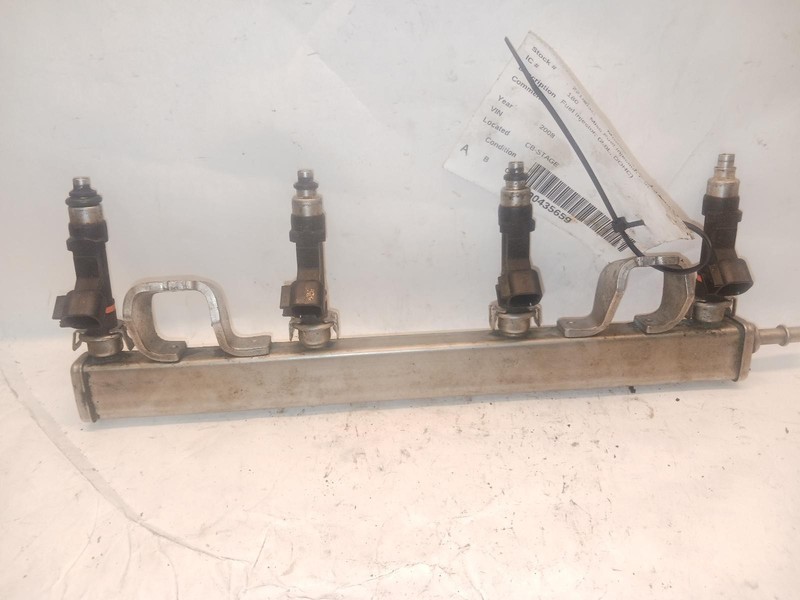 08-'11 FORD FOCUS Fuel rail w/Injectors 2.0L OEM 1 Year Warranty!