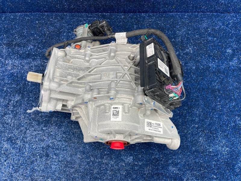 2017-2019 CADILLAC XT5 REAR RIGHT DIFF DIFFERENTIAL CARRIER AWD OEM