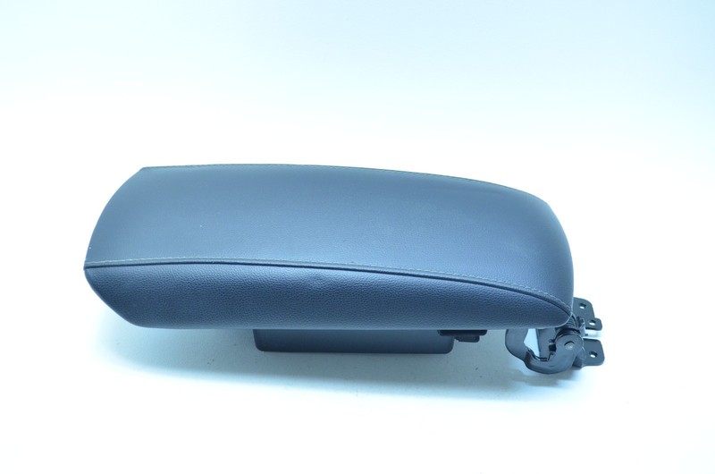 17-20 FORD FUSION CENTER CONSOLE LID COVER TOP ARMREST OEM