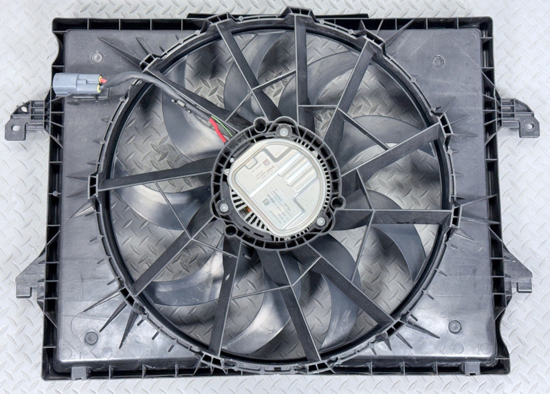 ✅ 2019-26 RAM 1500 5th Gen. OEM RADIATOR COOLING FAN MODULE SHROUD ASSEMBLY 61K