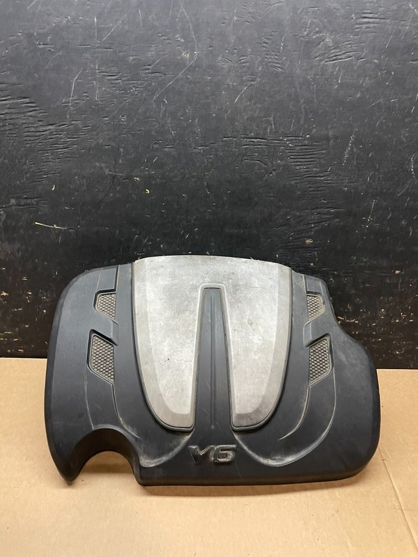 2009 - 2012 Kia Sorento Engine CoverEngine Cover 29240-3c240 Y9717 DG