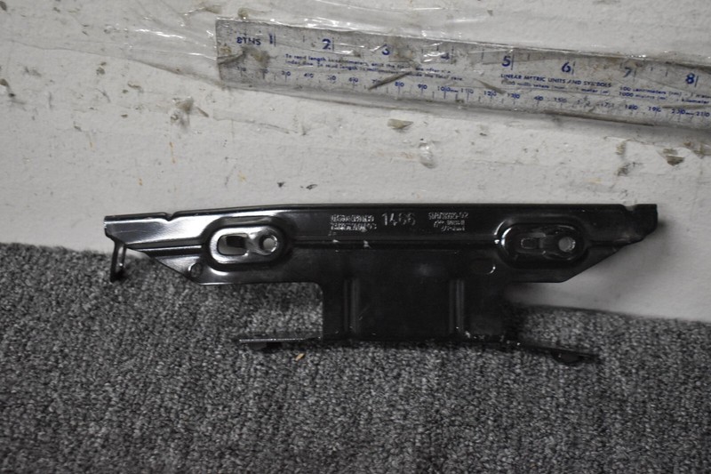 BMW METAL BRACKET FACTORY OEM