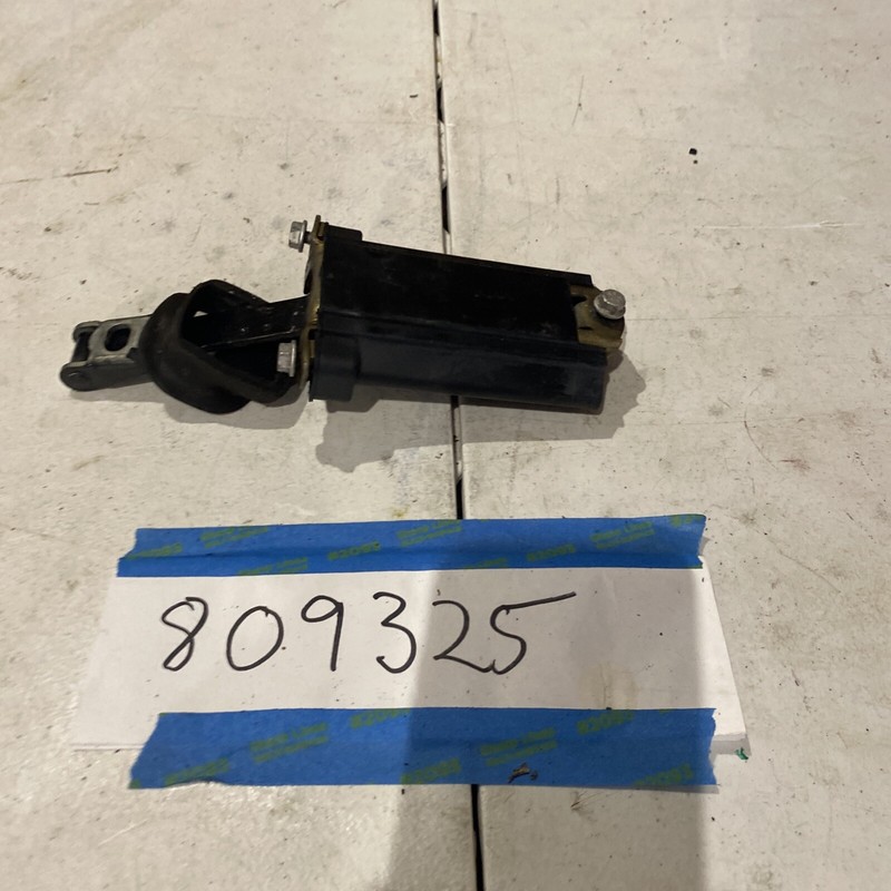98 - 03 MERCEDES-BENZ CLK 55 AMG TYPE 208 PASSENGER DOOR STOP CHECK LATCH