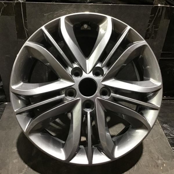 2014-2015 Hyundai Tucson 70856 Refurbished Wheel 17x6.5 Charcoal 529102S610