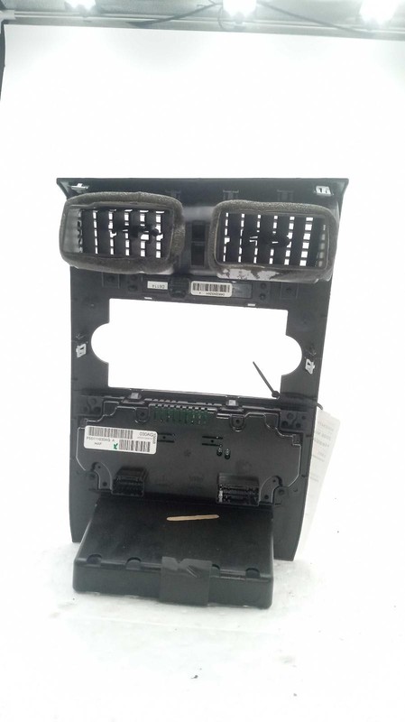 Used A/C Selector Switch fits: 2006 Dodge Magnum w/automatic temp dual control F