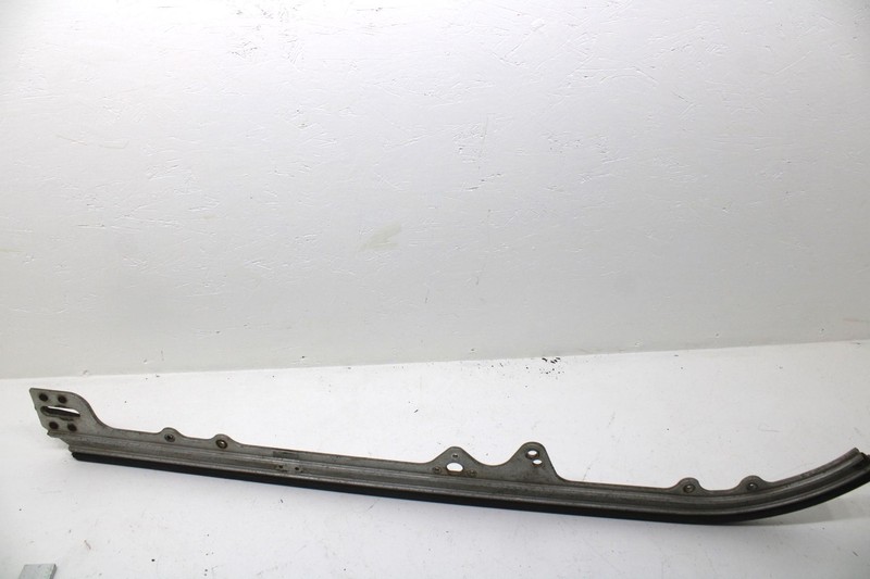 1992 Yamaha Exciter Ii Le Oem Right Skid Rail 88R-47411-02-00 SY68