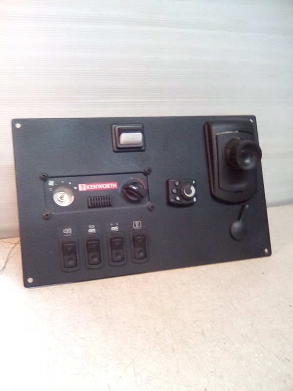 Kenworth T2000 Sleeper Control Panel U64-1091-000