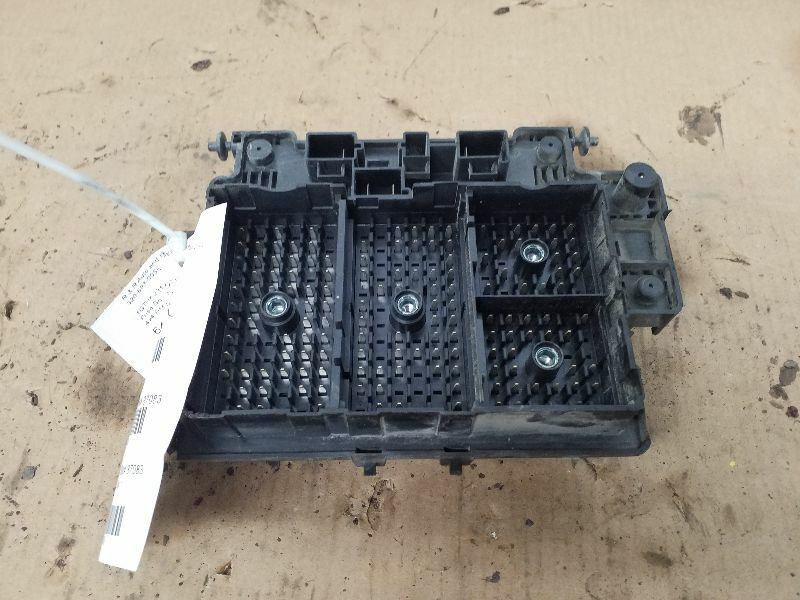 Fuse Box Engine Turbo Fits 01-02 SIERRA 2500 PICKUP 199819
