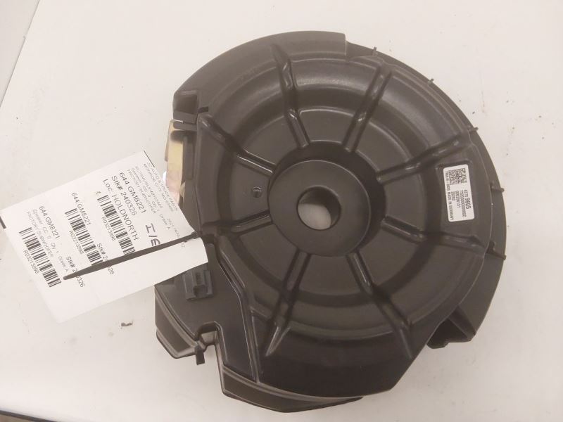 2021-2024 Chevy TRAILBLAZER Speaker Subwoofer 42709605