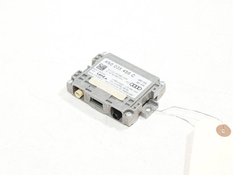 2017-2019 Audi Q7 Emergency Call Antenna Amplifier Control Module 4N0035456C OEM