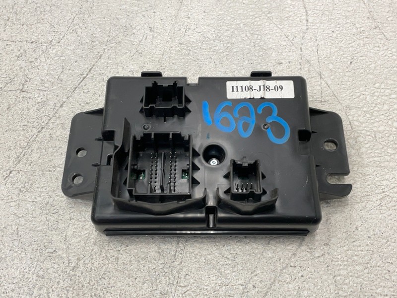 18 19 20 21 Jeep Wrangler Climate Temperature HVAC Control Module 1623 OEM