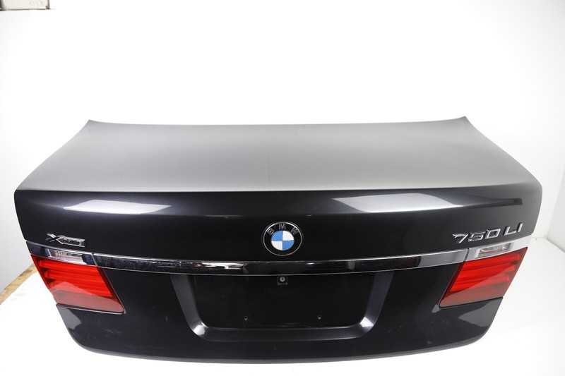 13-15 BMW 740 750 F01 F02 Trunk W/ Tail Lights Camera Complete Gray B90 OEM