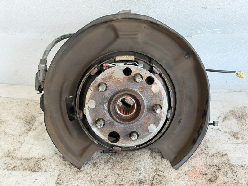 2001-2006 Lexus LS430 Rear Driver Suspension Knuckle Axle Carrier LH #021