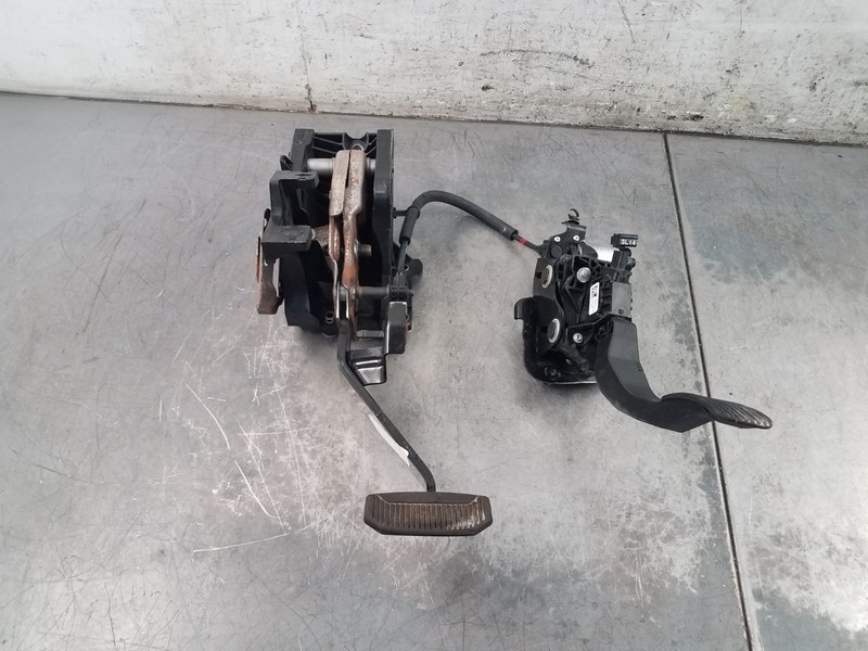 2024 Ford F250 Super Duty Diesel Adjustable Accelerator / Brake Pedals #4522 i3