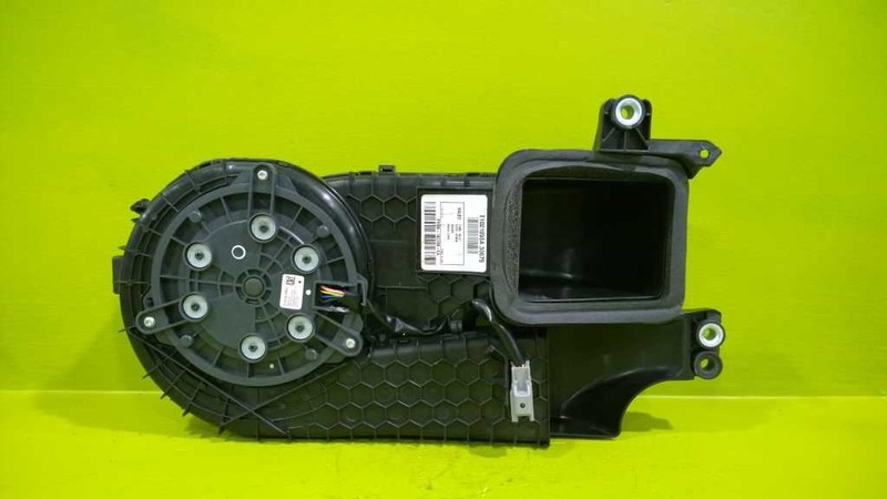 13 14 15 C-MAX PLUG IN BATTERY COOLING FAN BLOWER MOTOR ASSEMBLY OEM 3260-59