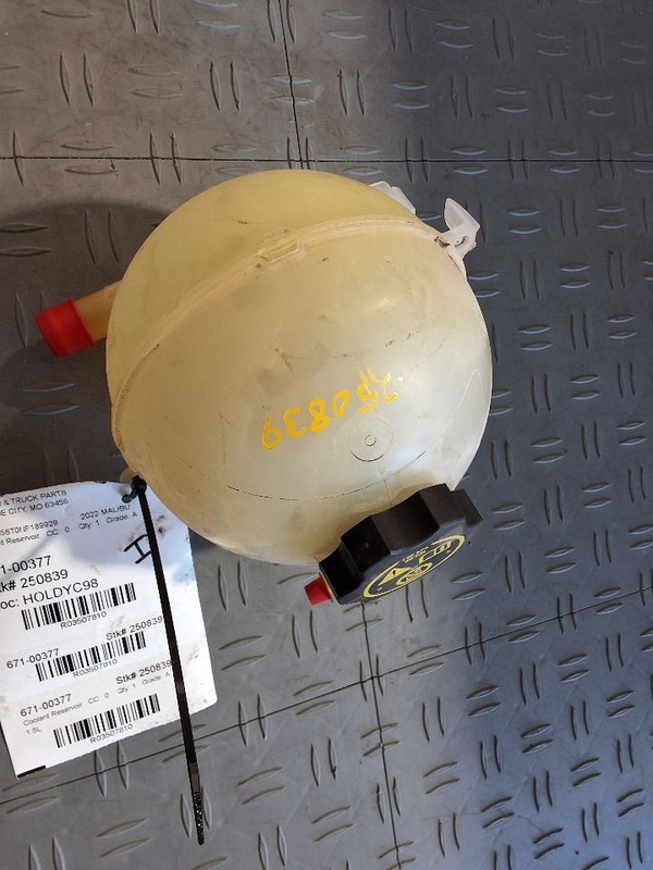 Coolant Reservoir Fits 16-23 MALIBU 3507810