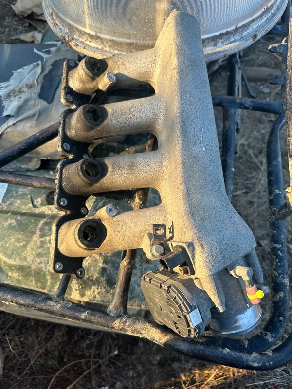02-07 VOLKSWAGEN JETTA GOLF GTI BEETLE 1.8 OEM INTAKE MANIFOLD W/ THROTTLE BODY