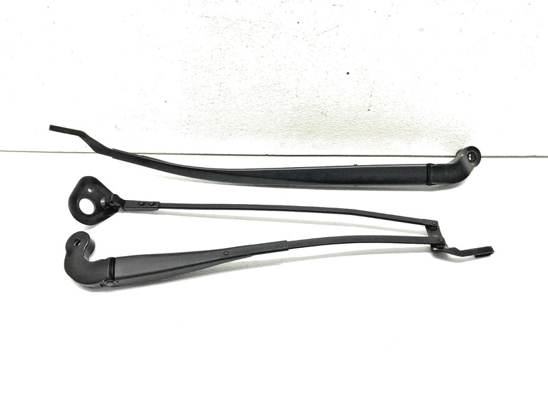 2007 - 2017 LEXUS LS460 FRONT LEFT & RIGHT WINDSHIELD WIPER ARM SET OEM